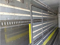 UDトラックスクオン冷凍車（冷蔵車）大型（10t）[写真16]