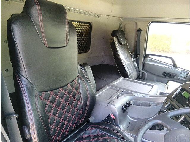 UDトラックスクオン冷凍車（冷蔵車）大型（10t）[写真19]