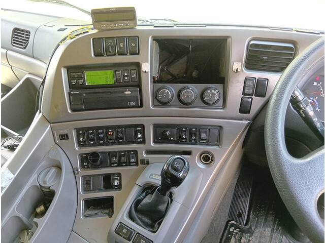 UDトラックスクオン冷凍車（冷蔵車）大型（10t）[写真22]