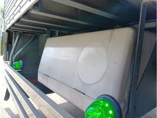 UDトラックスクオン冷凍車（冷蔵車）大型（10t）[写真35]