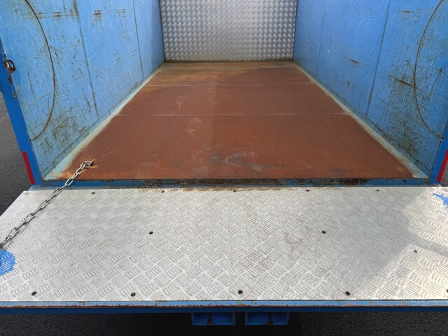 いすゞエルフその他の形状小型（2t・3t）[写真10]