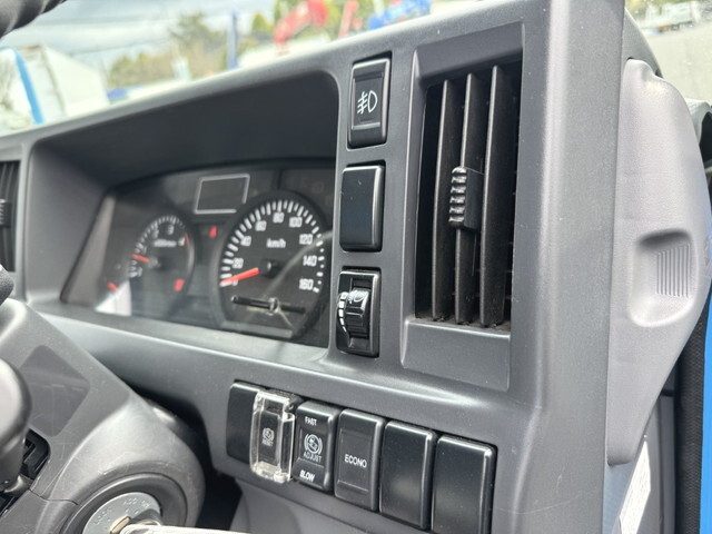 いすゞエルフその他の形状小型（2t・3t）[写真17]