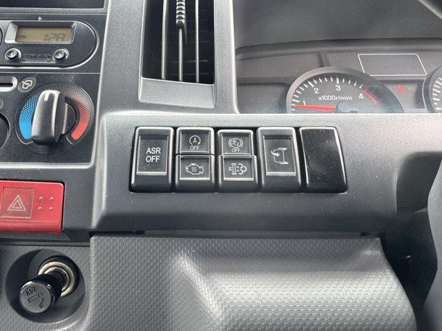 いすゞエルフその他の形状小型（2t・3t）[写真21]