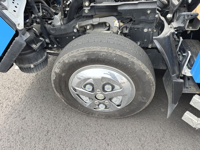 いすゞエルフその他の形状小型（2t・3t）[写真25]