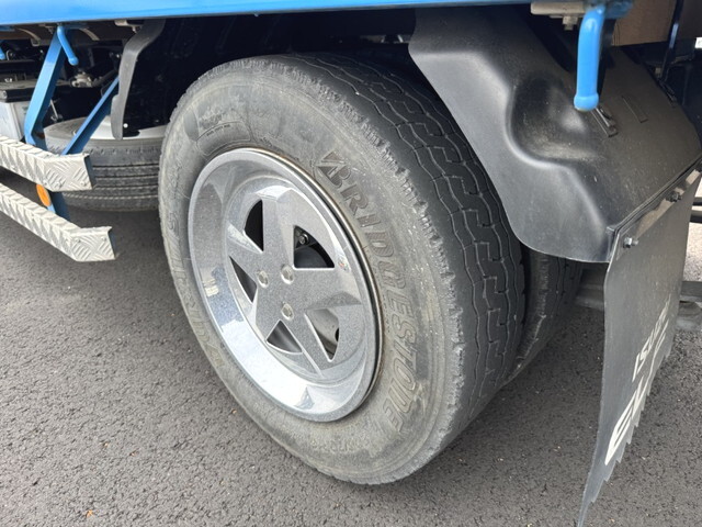 いすゞエルフその他の形状小型（2t・3t）[写真37]