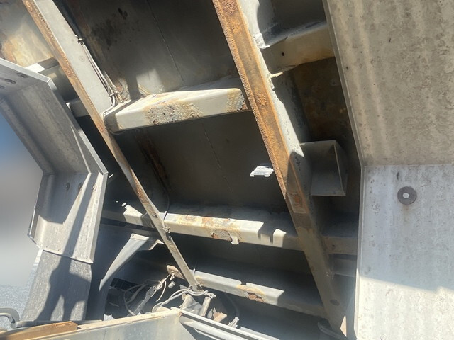 三菱ふそうファイター深ダンプ（土砂禁ダンプ）増トン（6t・8t）[写真15]