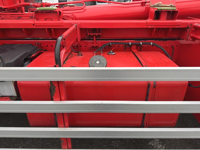 日野プロフィアコンテナ専用車大型（10t）[写真18]