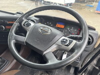 日野プロフィアコンテナ専用車大型（10t）[写真28]