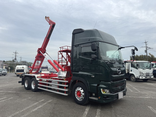 日野プロフィアコンテナ専用車大型（10t）[写真03]