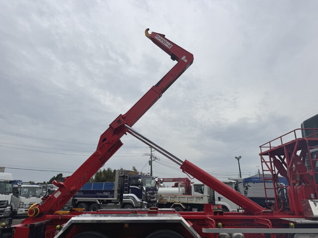 日野プロフィアコンテナ専用車大型（10t）[写真09]