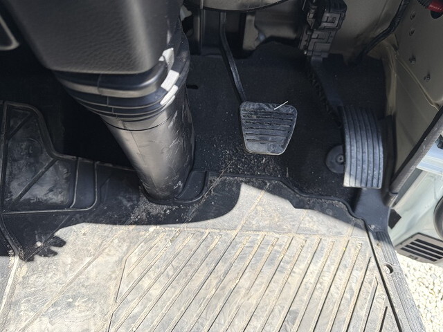 UDトラックスカゼット平ボディ小型（2t・3t）[写真30]