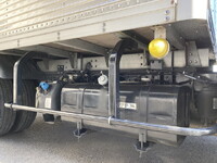 三菱ふそうキャンターアルミバン小型（2t・3t）[写真12]