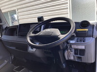 三菱ふそうキャンターアルミバン小型（2t・3t）[写真17]