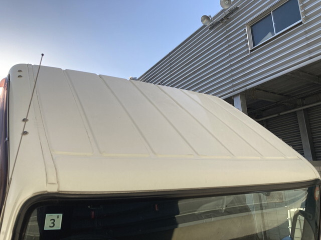 三菱ふそうキャンターアルミバン小型（2t・3t）[写真21]