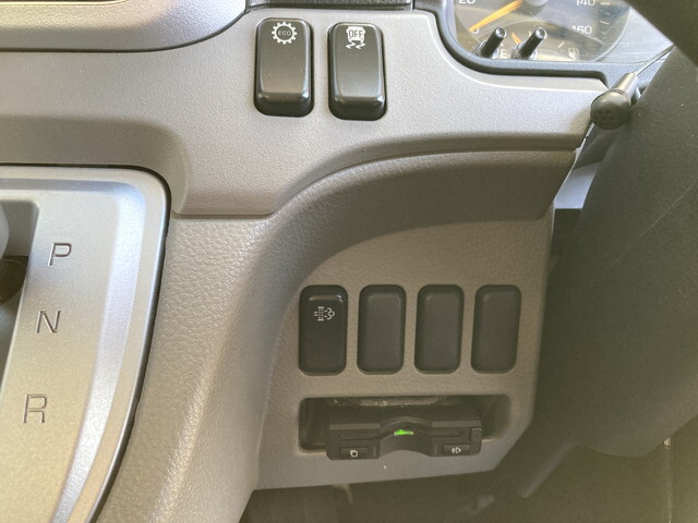 三菱ふそうキャンターアルミバン小型（2t・3t）[写真35]