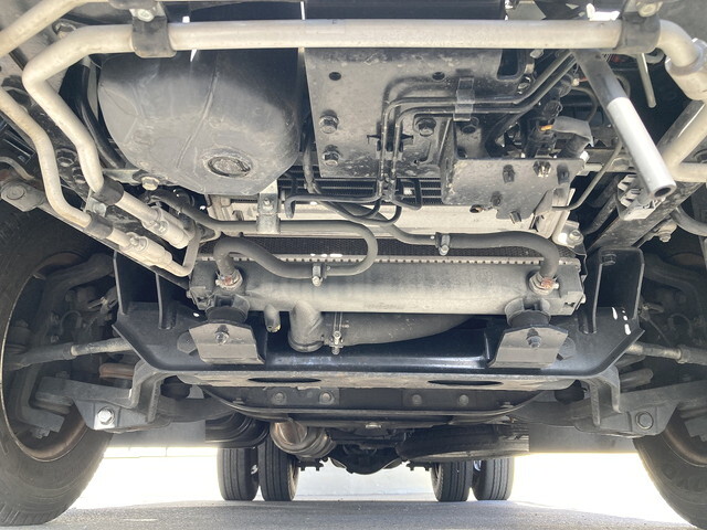 三菱ふそうキャンターアルミバン小型（2t・3t）[写真08]