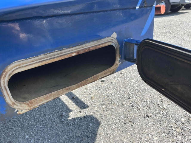 いすゞエルフパッカー車（塵芥車）小型（2t・3t）[写真24]