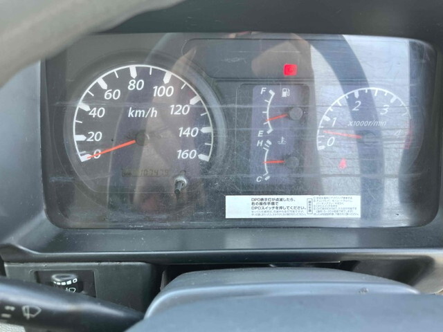 いすゞエルフパッカー車（塵芥車）小型（2t・3t）[写真28]