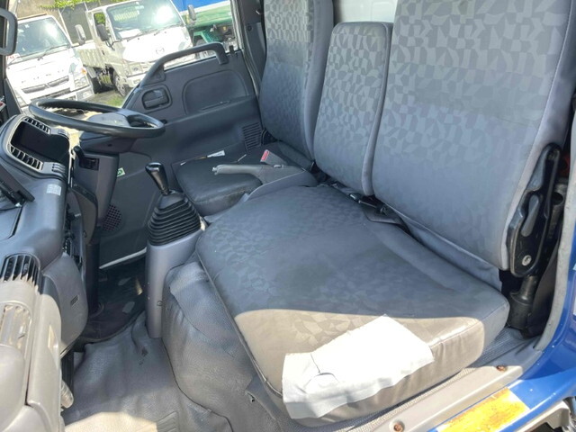 いすゞエルフパッカー車（塵芥車）小型（2t・3t）[写真32]