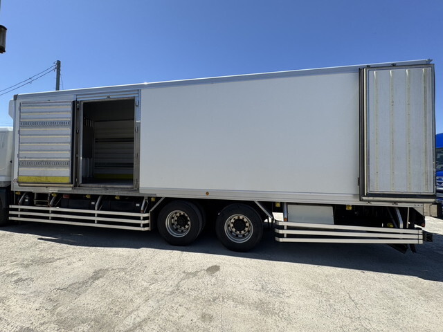 三菱ふそうスーパーグレート冷凍車（冷蔵車）大型（10t）[写真25]