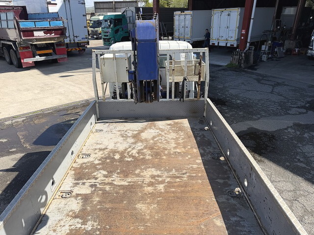 三菱ふそうキャンタークレーン5段小型（2t・3t）[写真10]