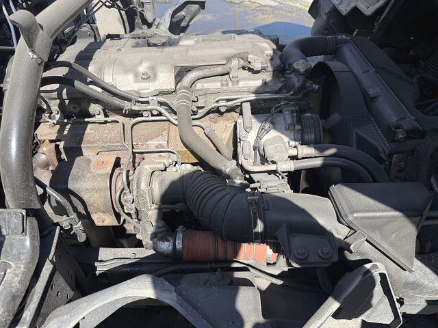 三菱ふそうキャンタークレーン5段小型（2t・3t）[写真16]