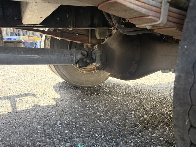 三菱ふそうキャンタークレーン5段小型（2t・3t）[写真21]