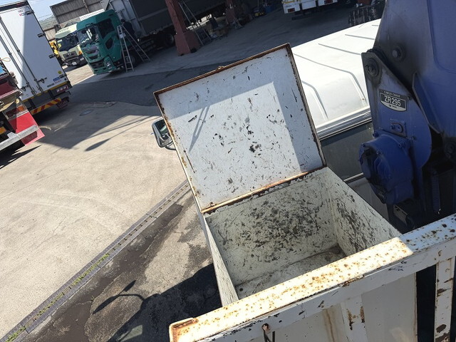 三菱ふそうキャンタークレーン5段小型（2t・3t）[写真26]