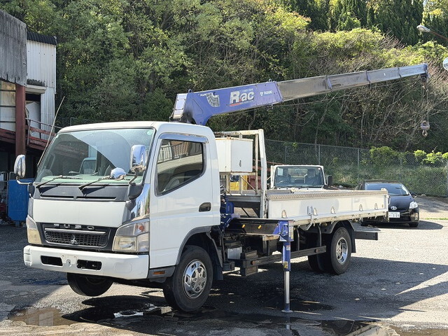 三菱ふそうキャンタークレーン5段小型（2t・3t）[写真03]