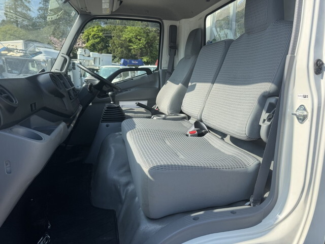 トヨタダイナ平ボディ小型（2t・3t）[写真18]