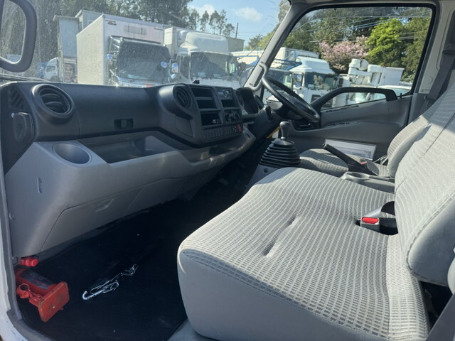 トヨタダイナ平ボディ小型（2t・3t）[写真19]