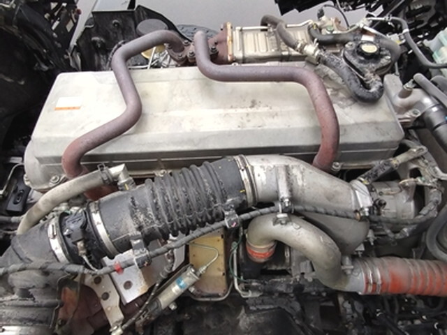 日野プロフィアトレーラーヘッド（トラクターヘッド）大型（10t）[写真18]