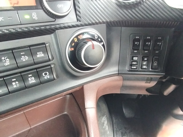 日野プロフィアトレーラーヘッド（トラクターヘッド）大型（10t）[写真28]