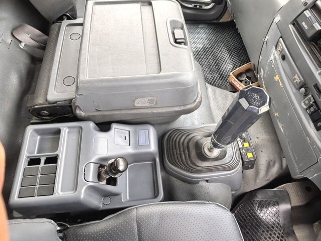 いすゞフォワードダンプ増トン（6t・8t）[写真34]