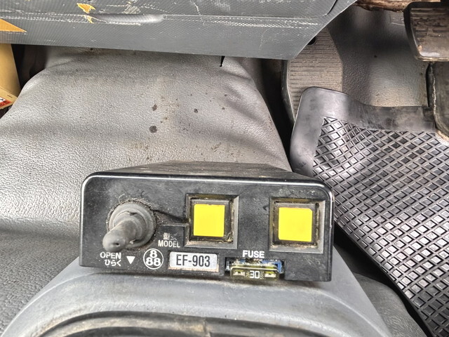 いすゞフォワードダンプ増トン（6t・8t）[写真35]