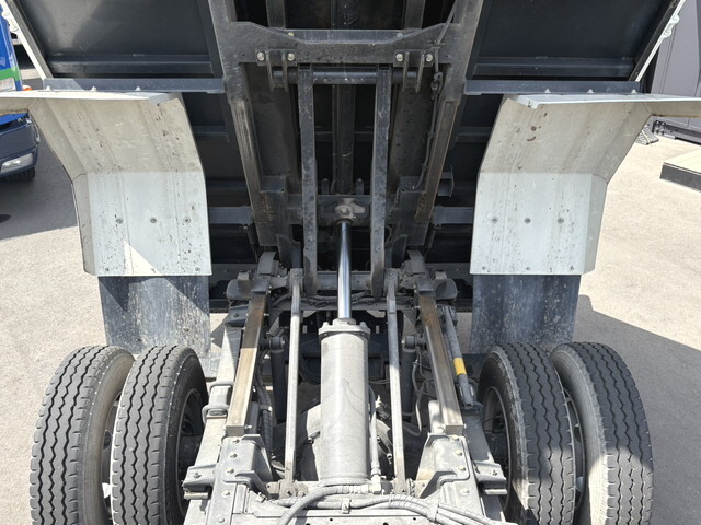 日野デュトロローダーダンプ小型（2t・3t）[写真15]