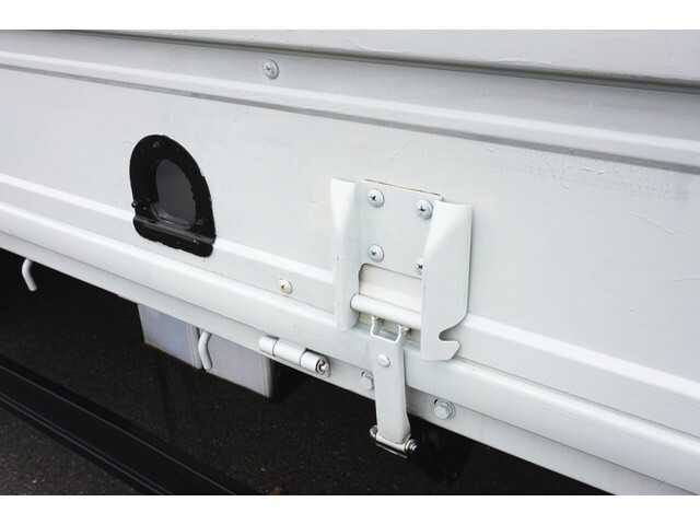 いすゞエルフ平ボディ小型（2t・3t）[写真13]