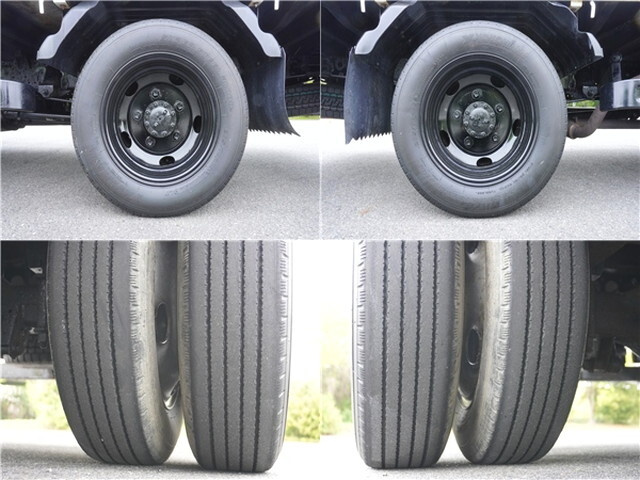 いすゞエルフ平ボディ小型（2t・3t）[写真30]