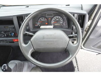 いすゞエルフ平ボディ小型（2t・3t）[写真33]