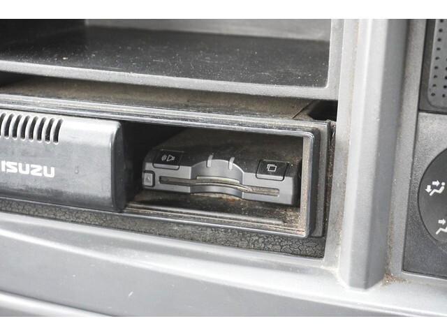 いすゞエルフ平ボディ小型（2t・3t）[写真38]