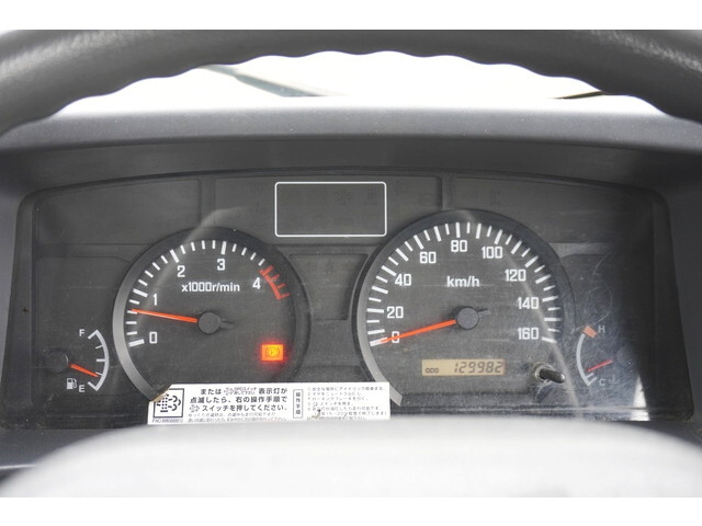 いすゞエルフ平ボディ小型（2t・3t）[写真09]