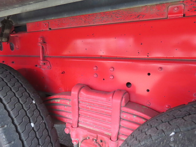 いすゞギガダンプ大型（10t）[写真11]