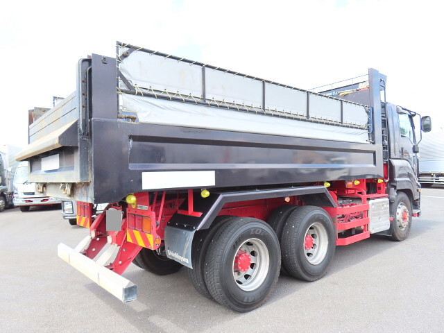 いすゞギガダンプ大型（10t）[写真02]