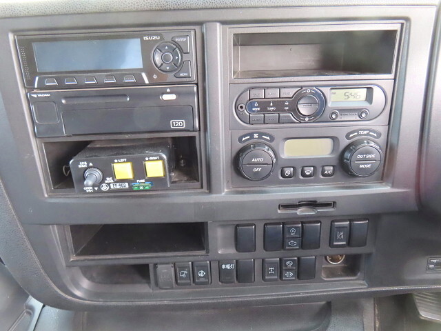 いすゞギガダンプ大型（10t）[写真23]