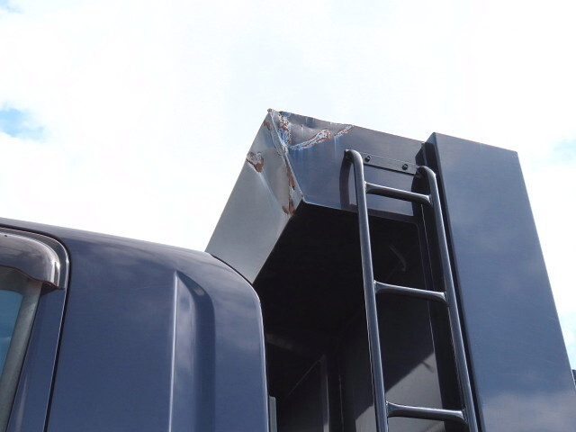 いすゞギガダンプ大型（10t）[写真26]