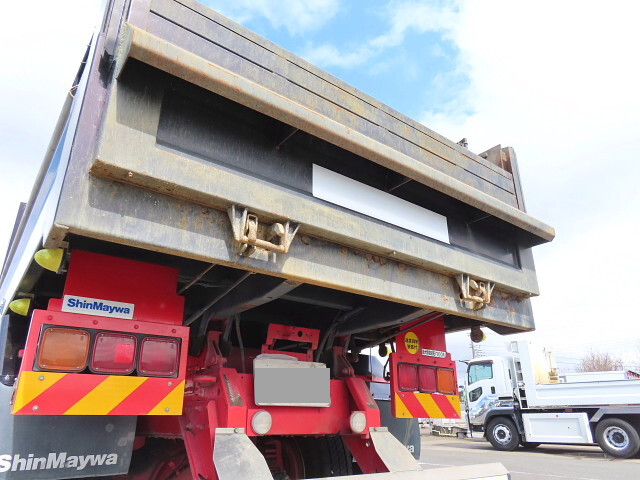 いすゞギガダンプ大型（10t）[写真28]