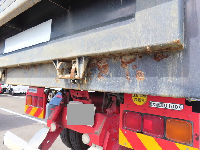 いすゞギガダンプ大型（10t）[写真29]