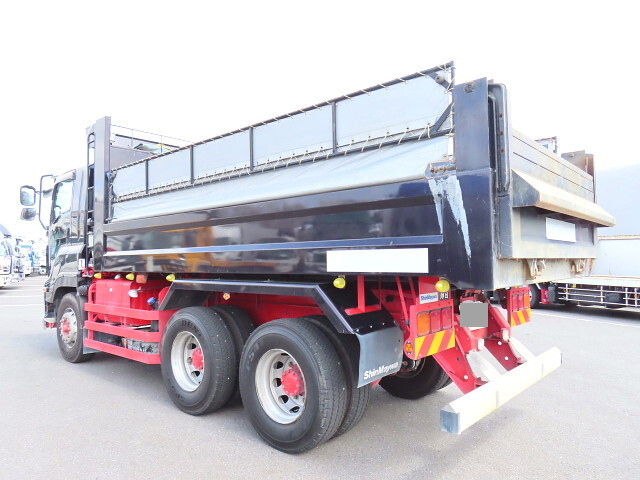 いすゞギガダンプ大型（10t）[写真04]