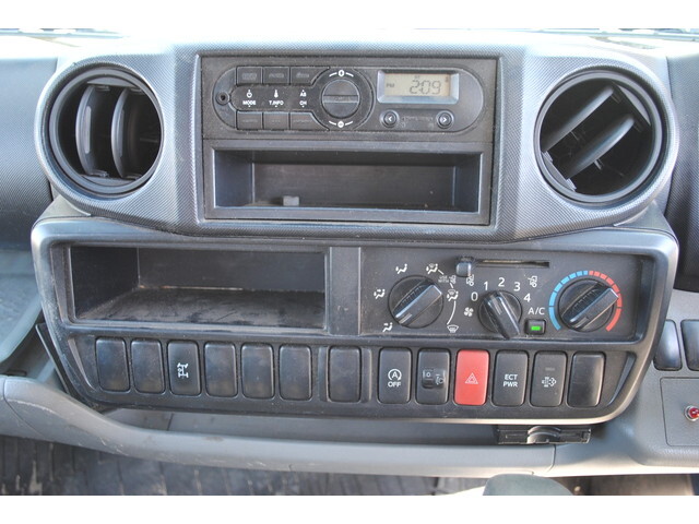 日野デュトロクレーン3段小型（2t・3t）[写真30]