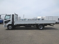 三菱ふそうファイター平ボディ中型（4t）[写真09]